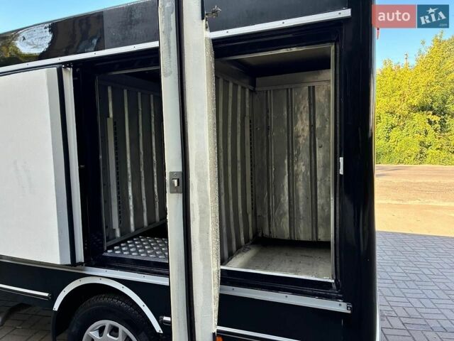 Черный Форд Транзит, объемом двигателя 2 л и пробегом 172 тыс. км за 22900 $, фото 43 на Automoto.ua