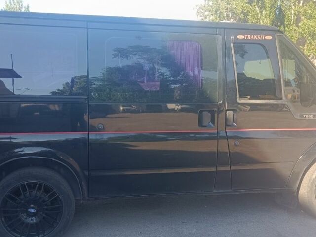Чорний Форд Транзит, об'ємом двигуна 2 л та пробігом 370 тис. км за 5700 $, фото 3 на Automoto.ua