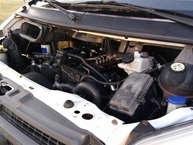 Белый Форд Транзит груз., объемом двигателя 2.4 л и пробегом 100 тыс. км за 9500 $, фото 18 на Automoto.ua