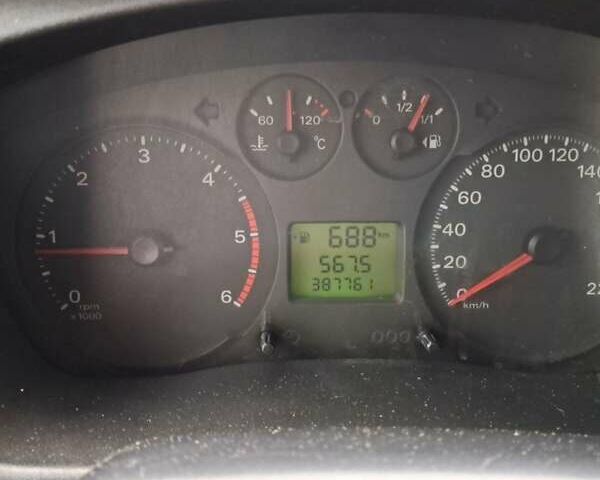 Красный Форд Транзит, объемом двигателя 2.4 л и пробегом 388 тыс. км за 11000 $, фото 7 на Automoto.ua