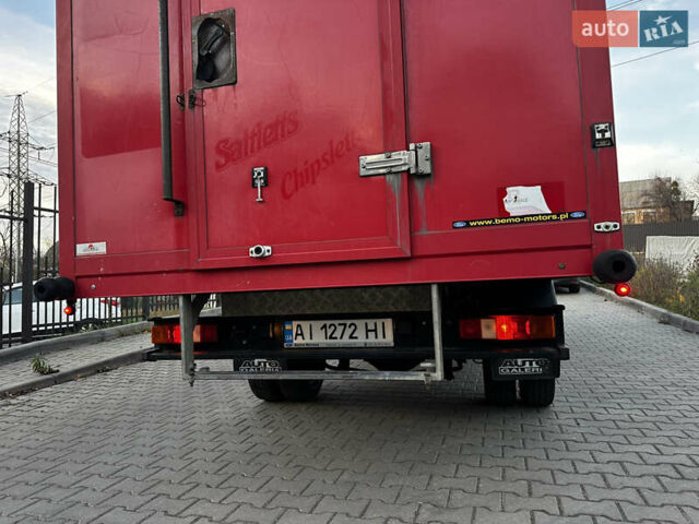 Красный Форд Транзит, объемом двигателя 2.2 л и пробегом 389 тыс. км за 12999 $, фото 7 на Automoto.ua