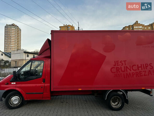 Красный Форд Транзит, объемом двигателя 2.2 л и пробегом 389 тыс. км за 12999 $, фото 2 на Automoto.ua