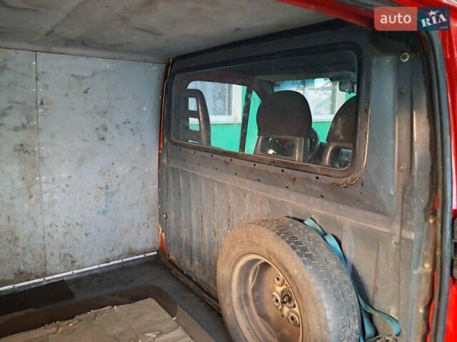 Красный Форд Транзит, объемом двигателя 2.5 л и пробегом 300 тыс. км за 2700 $, фото 4 на Automoto.ua