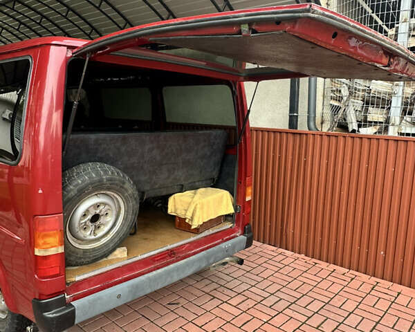 Красный Форд Транзит, объемом двигателя 2.5 л и пробегом 200 тыс. км за 3000 $, фото 2 на Automoto.ua