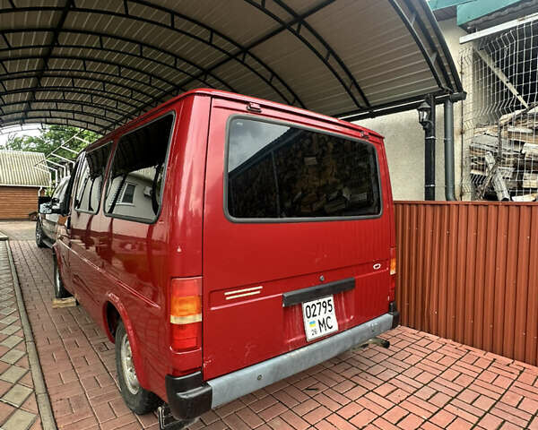 Красный Форд Транзит, объемом двигателя 2.5 л и пробегом 200 тыс. км за 3000 $, фото 1 на Automoto.ua