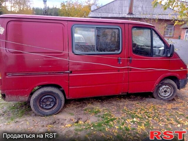 Красный Форд Транзит, объемом двигателя 2.2 л и пробегом 300 тыс. км за 900 $, фото 6 на Automoto.ua