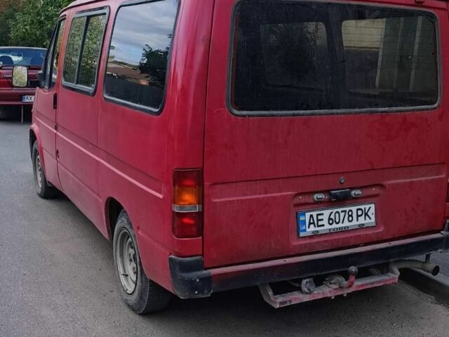 Червоний Форд Транзит, об'ємом двигуна 2 л та пробігом 70 тис. км за 2300 $, фото 3 на Automoto.ua