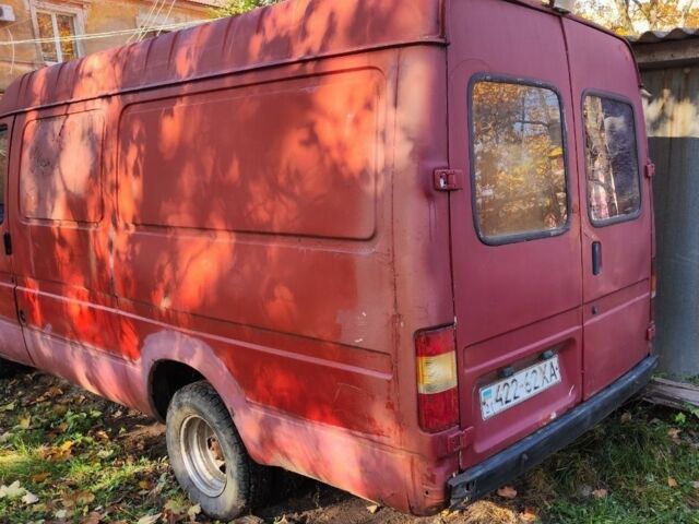 Червоний Форд Транзит, об'ємом двигуна 2 л та пробігом 200 тис. км за 2000 $, фото 3 на Automoto.ua