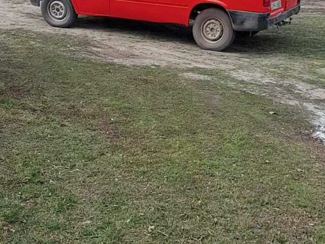 Красный Форд Транзит, объемом двигателя 0.25 л и пробегом 500 тыс. км за 1700 $, фото 4 на Automoto.ua