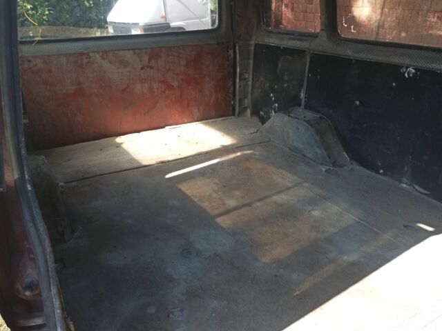 Красный Форд Транзит, объемом двигателя 0 л и пробегом 450 тыс. км за 2100 $, фото 7 на Automoto.ua