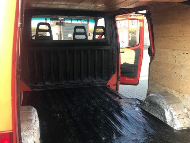 Красный Форд Транзит, объемом двигателя 2 л и пробегом 500 тыс. км за 1900 $, фото 6 на Automoto.ua