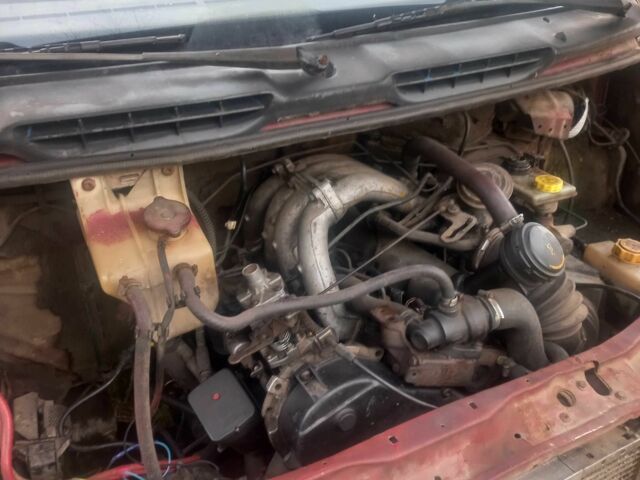 Красный Форд Транзит, объемом двигателя 2.5 л и пробегом 78 тыс. км за 1892 $, фото 1 на Automoto.ua