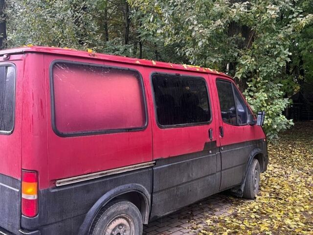 Червоний Форд Транзит, об'ємом двигуна 2 л та пробігом 400 тис. км за 1499 $, фото 4 на Automoto.ua
