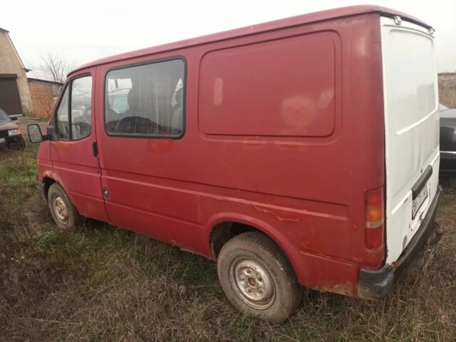 Червоний Форд Транзит, об'ємом двигуна 2.5 л та пробігом 540 тис. км за 1064 $, фото 3 на Automoto.ua