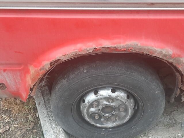 Красный Форд Транзит, объемом двигателя 2.5 л и пробегом 500 тыс. км за 1200 $, фото 7 на Automoto.ua