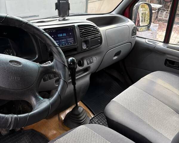 Красный Форд Транзит, объемом двигателя 0 л и пробегом 510 тыс. км за 6000 $, фото 5 на Automoto.ua