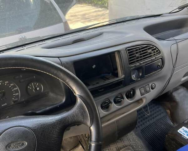 Форд Транзит 1999 в Киеве на Automoto.ua Красный Форд Транзит, объемом двигателя 2.5 л и пробегом 434 тыс. км за 3500 $, фото 8 на Automoto.ua