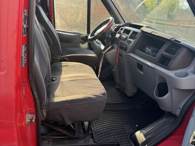 Червоний Форд Транзит, об'ємом двигуна 2.5 л та пробігом 404 тис. км за 5800 $, фото 15 на Automoto.ua