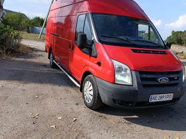 Красный Форд Транзит, объемом двигателя 2.4 л и пробегом 1000 тыс. км за 6800 $, фото 1 на Automoto.ua