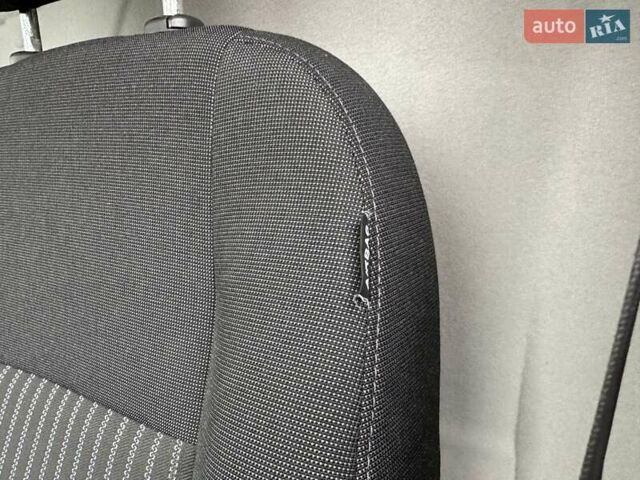 Красный Форд Транзит, объемом двигателя 2 л и пробегом 229 тыс. км за 16200 $, фото 57 на Automoto.ua