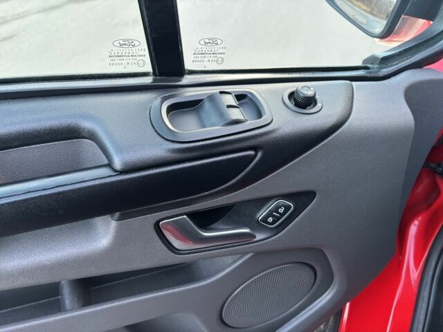 Червоний Форд Транзит, об'ємом двигуна 2 л та пробігом 211 тис. км за 16300 $, фото 11 на Automoto.ua