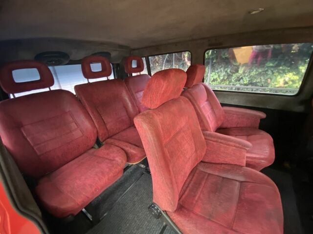 Красный Форд Транзит, объемом двигателя 2.4 л и пробегом 65 тыс. км за 2500 $, фото 4 на Automoto.ua