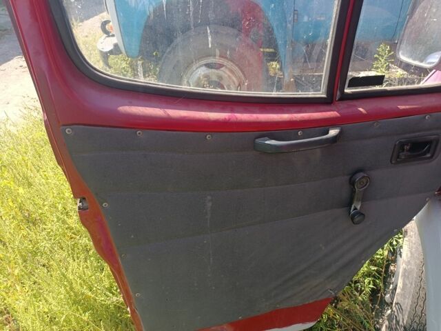 Красный Форд Транзит, объемом двигателя 2.5 л и пробегом 160 тыс. км за 2000 $, фото 7 на Automoto.ua