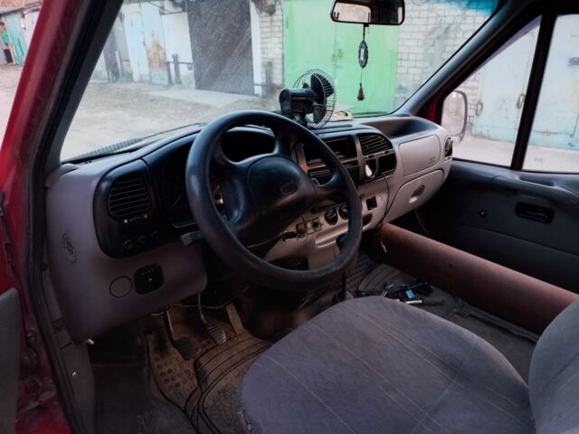 Красный Форд Транзит, объемом двигателя 2.5 л и пробегом 400 тыс. км за 1700 $, фото 5 на Automoto.ua