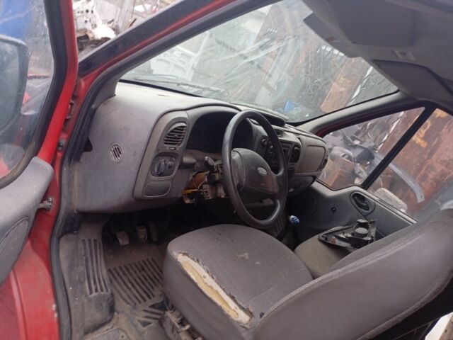 Красный Форд Транзит, объемом двигателя 0 л и пробегом 280 тыс. км за 1400 $, фото 2 на Automoto.ua