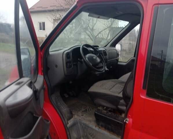 Красный Форд Транзит, объемом двигателя 0 л и пробегом 200 тыс. км за 2000 $, фото 7 на Automoto.ua