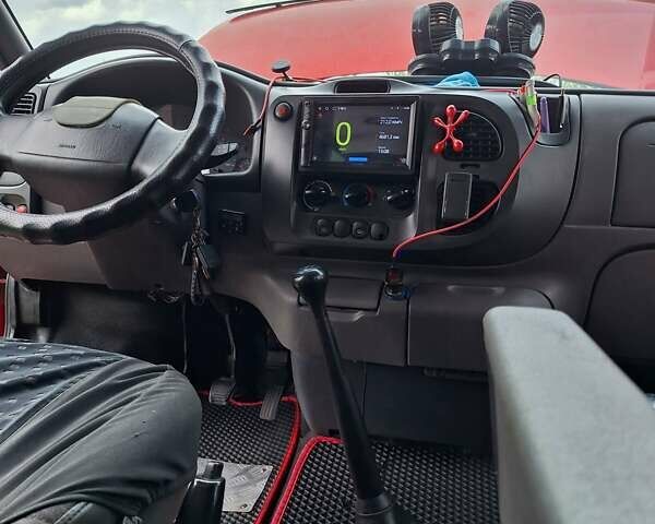 Красный Форд Транзит, объемом двигателя 2 л и пробегом 300 тыс. км за 6700 $, фото 13 на Automoto.ua