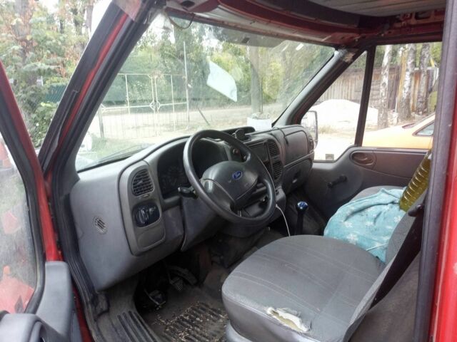 Красный Форд Транзит, объемом двигателя 0 л и пробегом 350 тыс. км за 1900 $, фото 4 на Automoto.ua