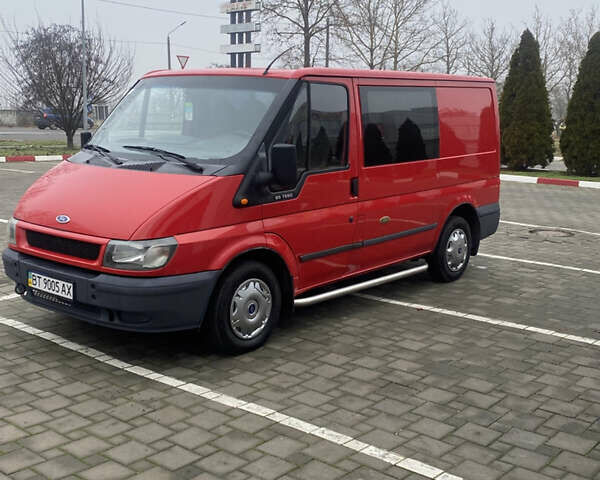 Красный Форд Транзит, объемом двигателя 2 л и пробегом 270 тыс. км за 5799 $, фото 2 на Automoto.ua