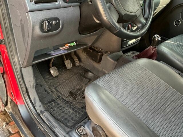 Червоний Форд Транзит, об'ємом двигуна 1.8 л та пробігом 320 тис. км за 4300 $, фото 13 на Automoto.ua