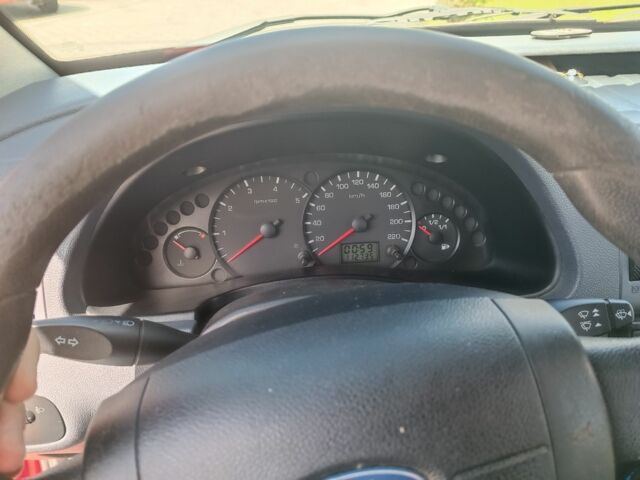 Красный Форд Транзит, объемом двигателя 1.8 л и пробегом 113 тыс. км за 4800 $, фото 7 на Automoto.ua