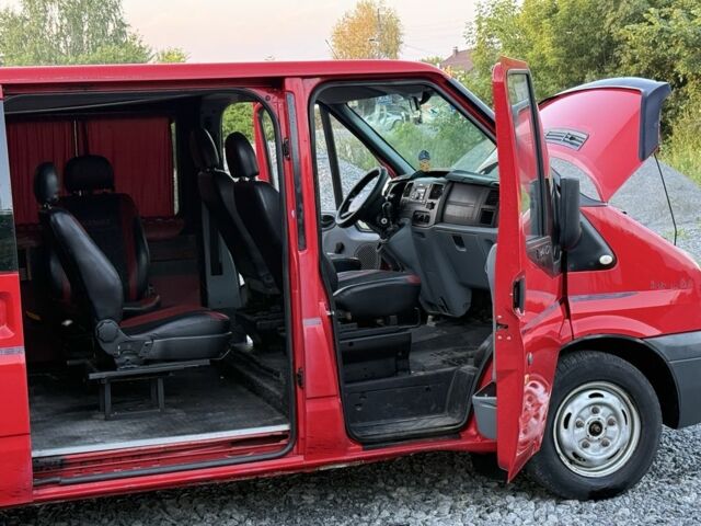Красный Форд Транзит, объемом двигателя 2.2 л и пробегом 212 тыс. км за 4900 $, фото 5 на Automoto.ua