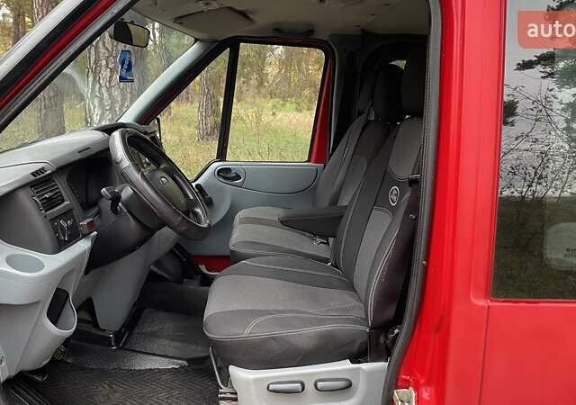 Червоний Форд Транзит, об'ємом двигуна 2.2 л та пробігом 351 тис. км за 6000 $, фото 9 на Automoto.ua