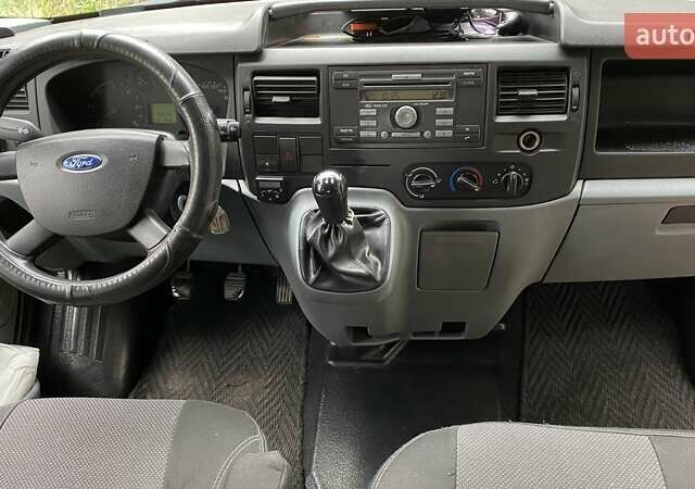 Червоний Форд Транзит, об'ємом двигуна 2.2 л та пробігом 351 тис. км за 6000 $, фото 16 на Automoto.ua