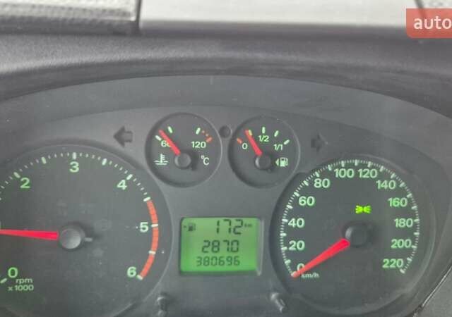 Червоний Форд Транзит, об'ємом двигуна 2.2 л та пробігом 380 тис. км за 9998 $, фото 6 на Automoto.ua