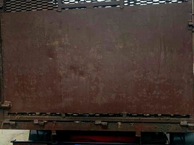 Красный Форд Транзит, объемом двигателя 2.4 л и пробегом 363 тыс. км за 10300 $, фото 3 на Automoto.ua