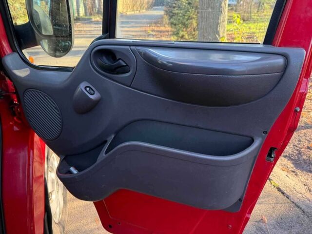 Червоний Форд Транзит, об'ємом двигуна 2 л та пробігом 321 тис. км за 6990 $, фото 18 на Automoto.ua