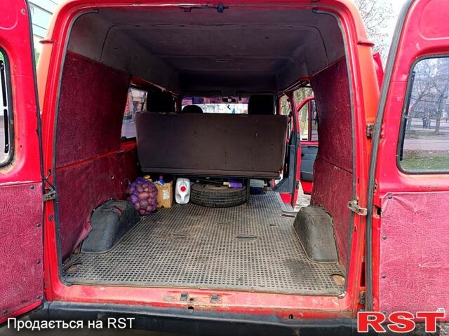 Красный Форд Транзит, объемом двигателя 2.5 л и пробегом 0 тыс. км за 1180 $, фото 3 на Automoto.ua