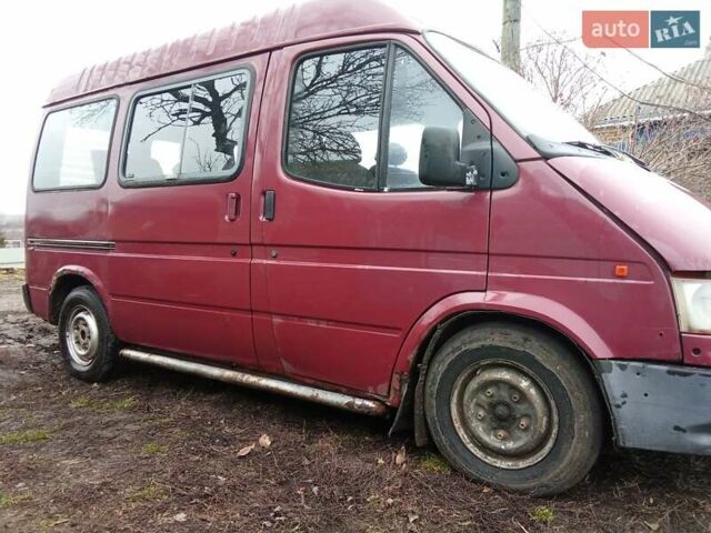 Красный Форд Транзит, объемом двигателя 2.5 л и пробегом 6 тыс. км за 1400 $, фото 2 на Automoto.ua