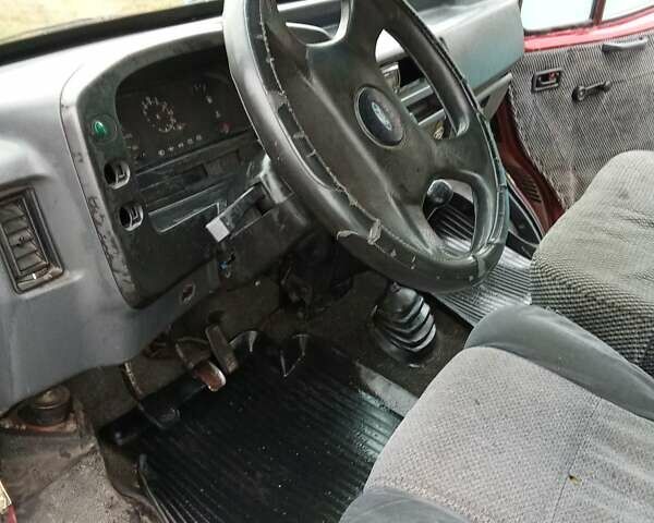 Красный Форд Транзит, объемом двигателя 2.5 л и пробегом 6 тыс. км за 1400 $, фото 10 на Automoto.ua