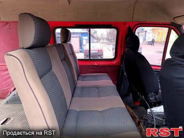 Красный Форд Транзит, объемом двигателя 2.5 л и пробегом 0 тыс. км за 1180 $, фото 9 на Automoto.ua