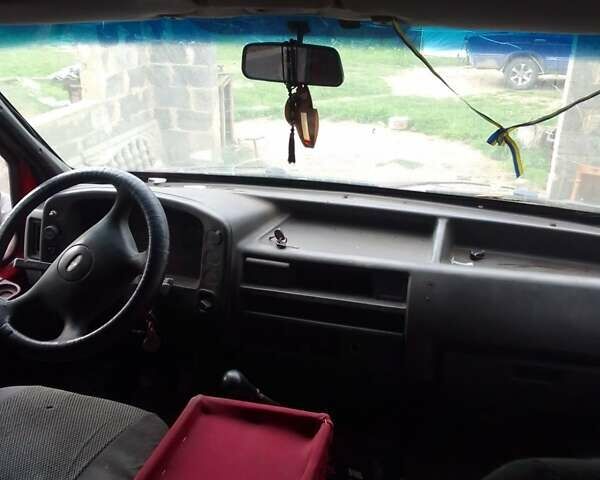 Красный Форд Транзит, объемом двигателя 2.5 л и пробегом 380 тыс. км за 2000 $, фото 14 на Automoto.ua