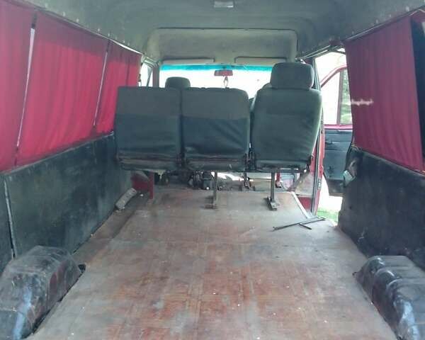 Красный Форд Транзит, объемом двигателя 2.5 л и пробегом 380 тыс. км за 2000 $, фото 5 на Automoto.ua