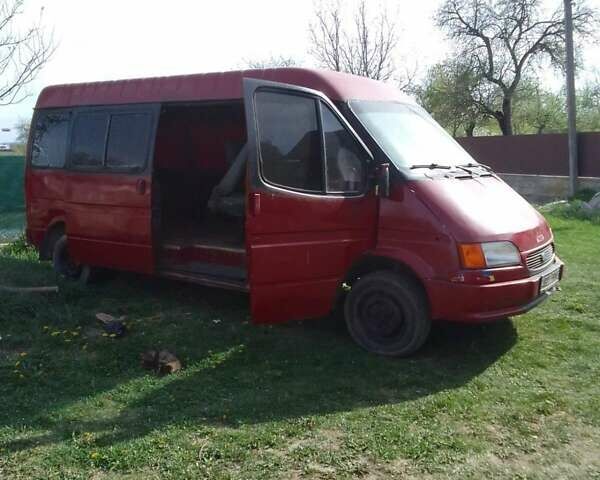 Красный Форд Транзит, объемом двигателя 2.5 л и пробегом 380 тыс. км за 2000 $, фото 1 на Automoto.ua