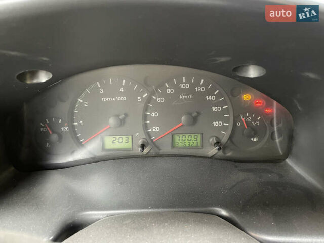 Форд Транзит 2005 в Снятине на Automoto.ua Красный Форд Транзит, объемом двигателя 0 л и пробегом 376 тыс. км за 4999 $, фото 4 на Automoto.ua
