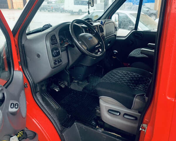 Красный Форд Транзит, объемом двигателя 2 л и пробегом 225 тыс. км за 7000 $, фото 10 на Automoto.ua